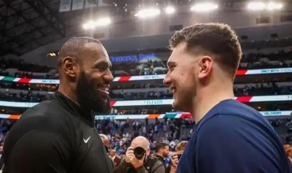 体育赛事-两记关键三分拯救球队 东契奇已成詹姆斯最大苦主